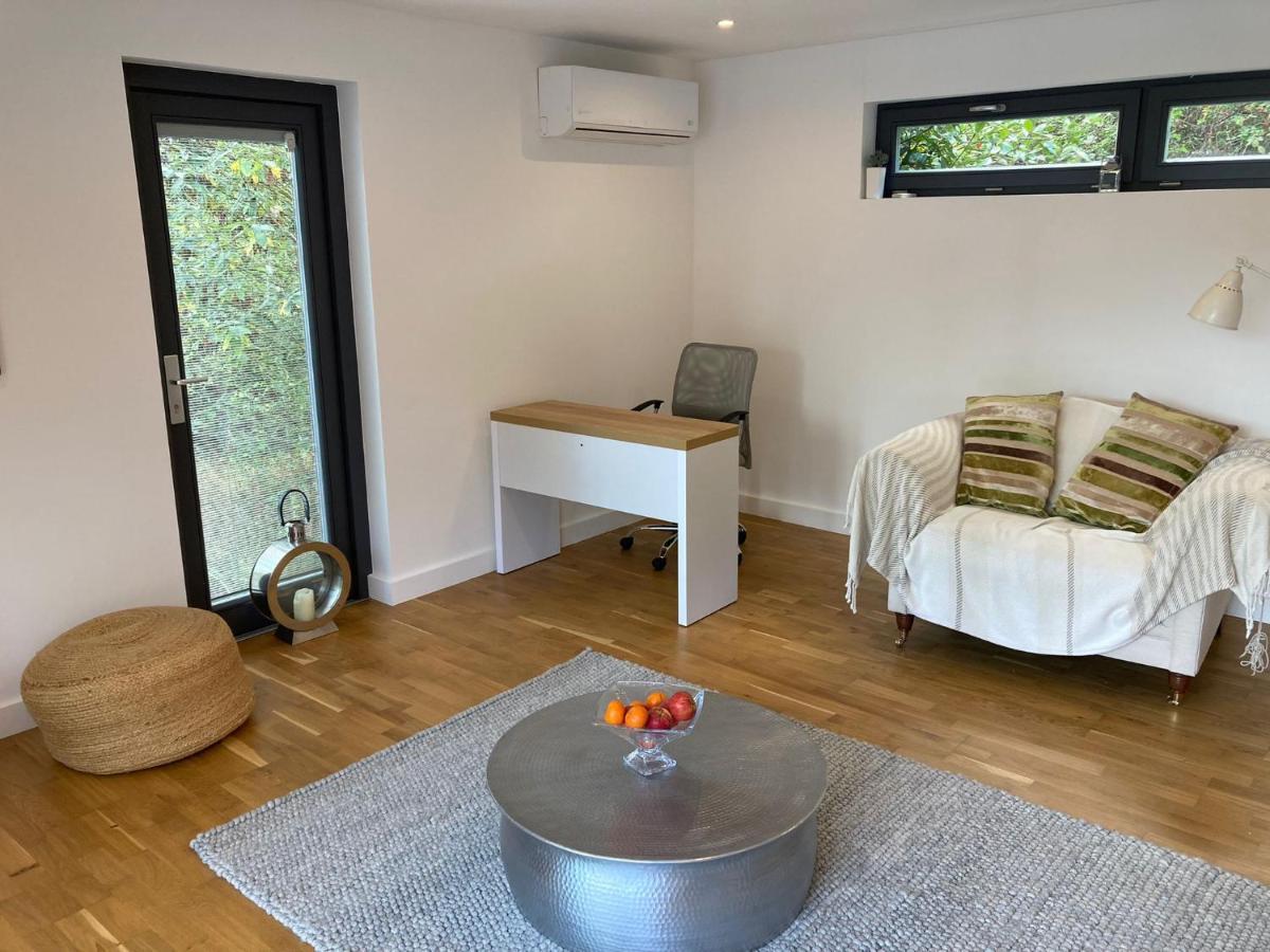 Апартаменти Independent Rural Detached Annexe With Free Private Parking Кентербері Екстер'єр фото